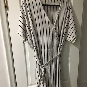 💜 Women’s pinstripe maxi dress
